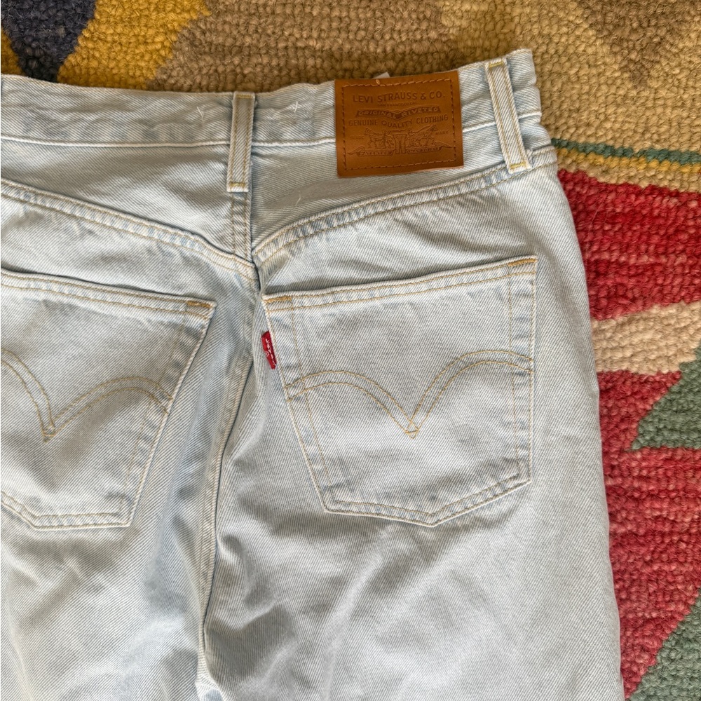 Levi’s Ripped Ribcage Straight Ankle, light wash - Picture 7 of 8